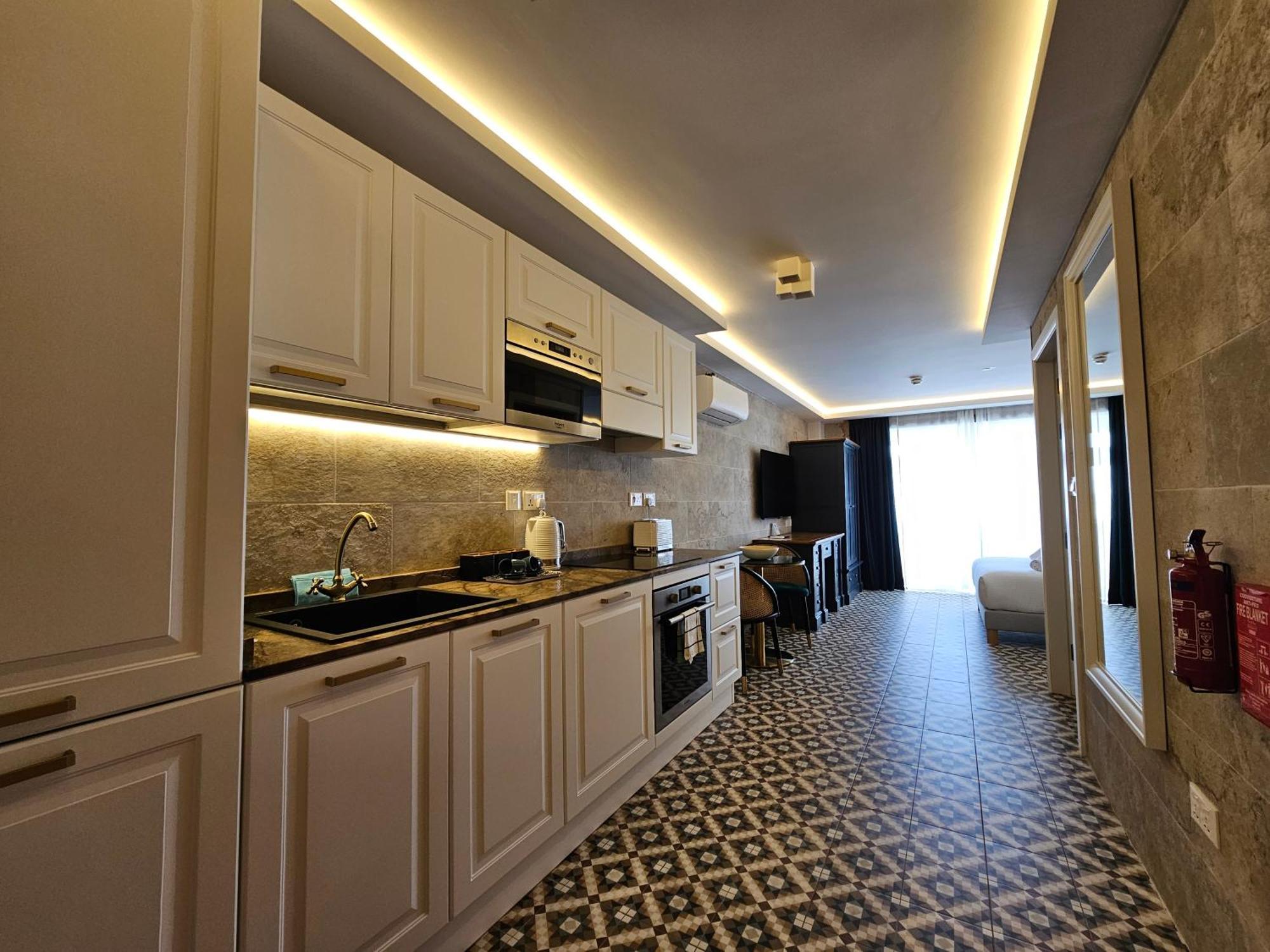 Balcony Hotel Saint Julian's Luaran gambar