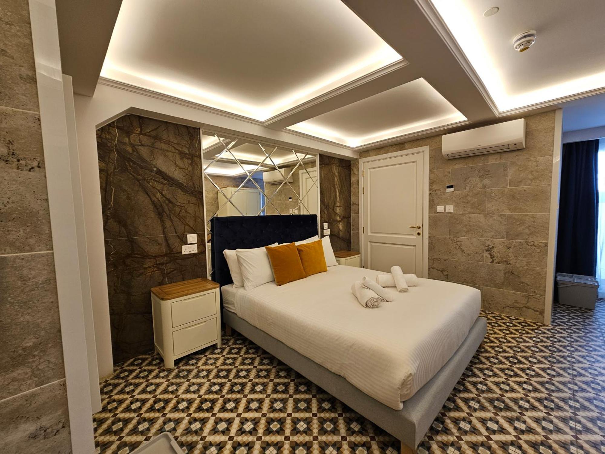 Balcony Hotel Saint Julian's Luaran gambar